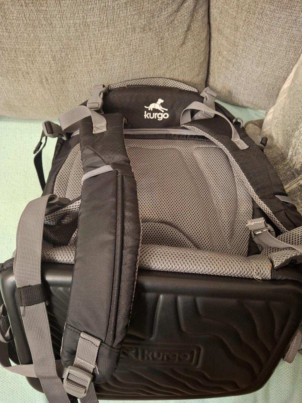 ✨ LIKE NEW ✨ Kurgo G-Train Dog Carrier Backpack (Black/Orange)
